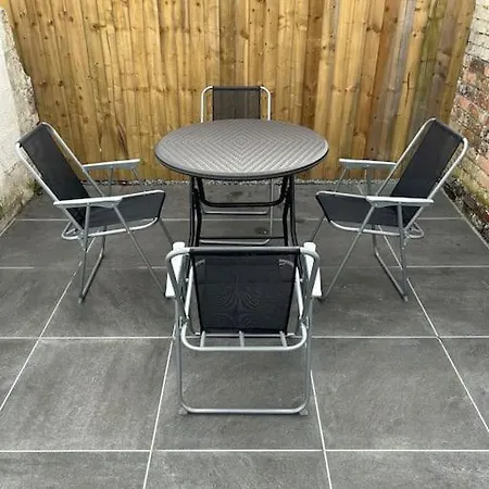 Rosy Bay * Scarborough