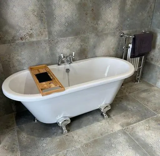 Rosy Bay * 斯卡伯勒