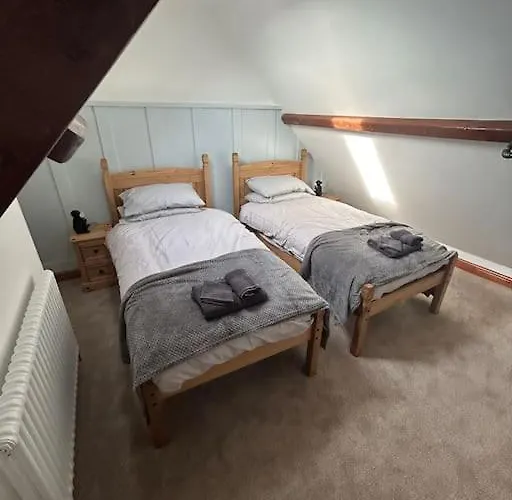 Rosy Bay 斯卡伯勒